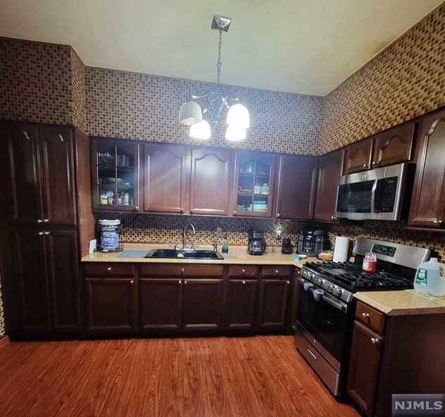 153 Sylvan Ave, Newark NJ  07104-3603 exterior