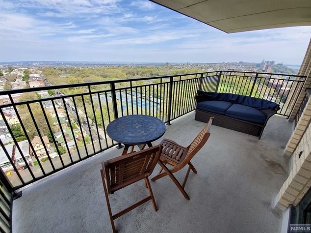 7855 Blvd E #23b, North Bergen, NJ 07047