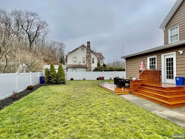 393 Ringwood Ave, Midvale NJ  07465-2205 exterior
