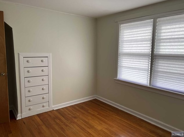 208 New Bridge Rd, Bergenfield NJ  07621-4124 exterior