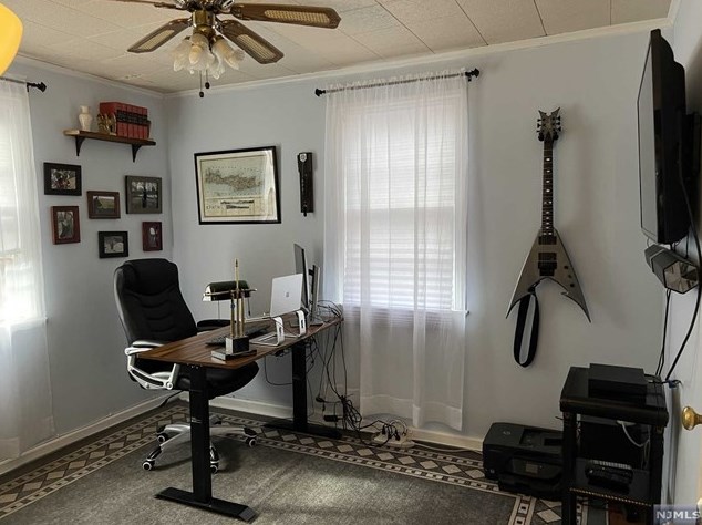 208 New Bridge Rd, Bergenfield NJ  07621-4124 exterior