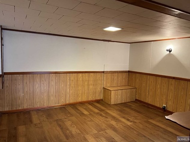 208 New Bridge Rd, Bergenfield NJ  07621-4124 exterior