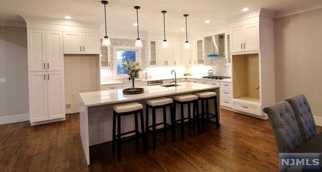 509 Forest Ave, Lyndhurst NJ  07071-2437 exterior