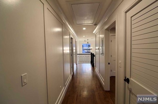 509 Forest Ave, Lyndhurst NJ  07071-2437 exterior