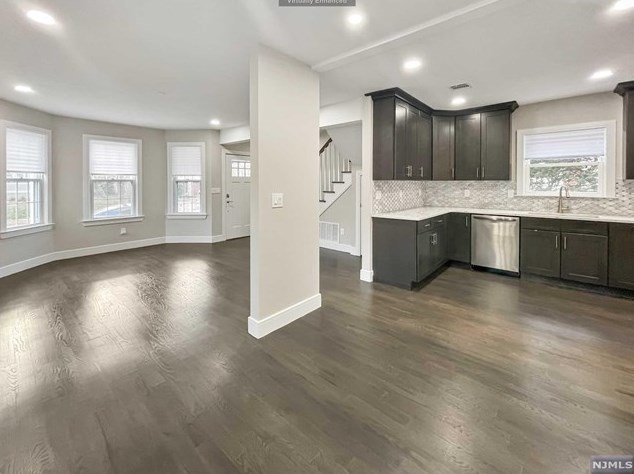 147 Highland Cross, Rutherford NJ  07070-2105 exterior