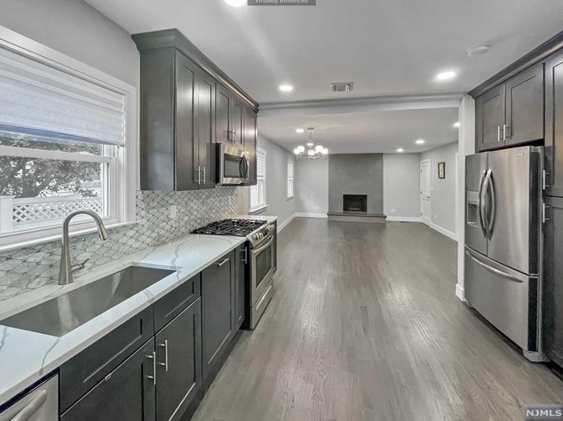 147 Highland Cross, Rutherford NJ  07070-2105 exterior