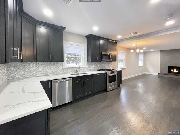 147 Highland Cross, Rutherford NJ  07070-2105 exterior