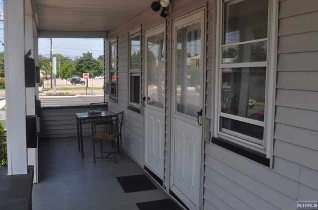 14 Van Orden Pl, Hackensack NJ  07601-6012 exterior