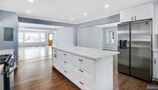 138 Vernon Ter, Westfield NJ  07090-2227 exterior