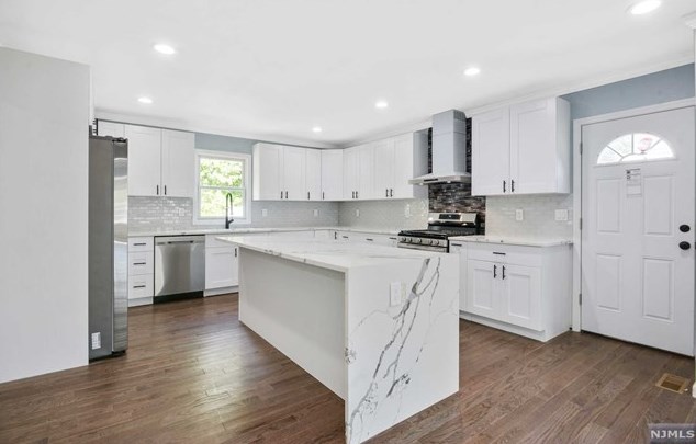 138 Vernon Ter, Westfield NJ  07090-2227 exterior