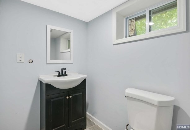 138 Vernon Ter, Westfield NJ  07090-2227 exterior