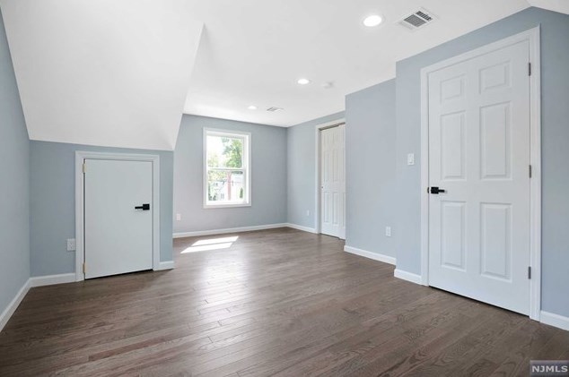 138 Vernon Ter, Westfield NJ  07090-2227 exterior