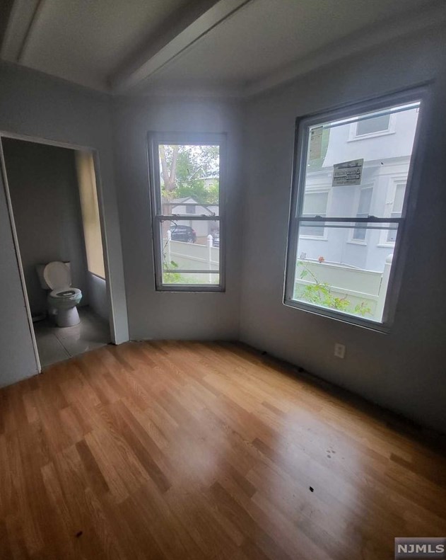 55 Nairn Pl, Newark NJ 07108-1408 exterior