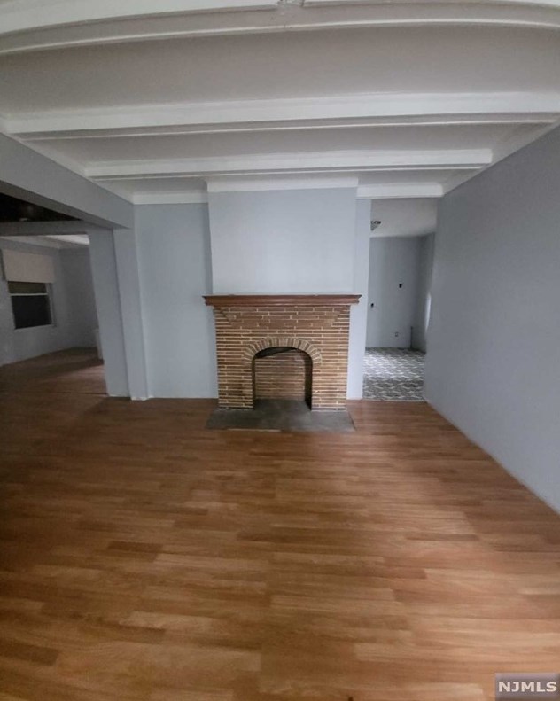 55 Nairn Pl, Newark NJ 07108-1408 exterior