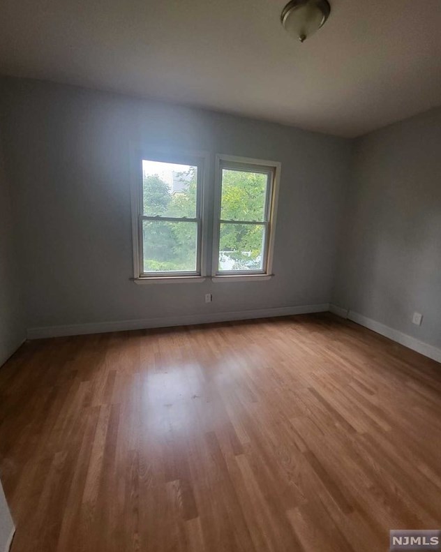 55 Nairn Pl, Newark NJ 07108-1408 exterior