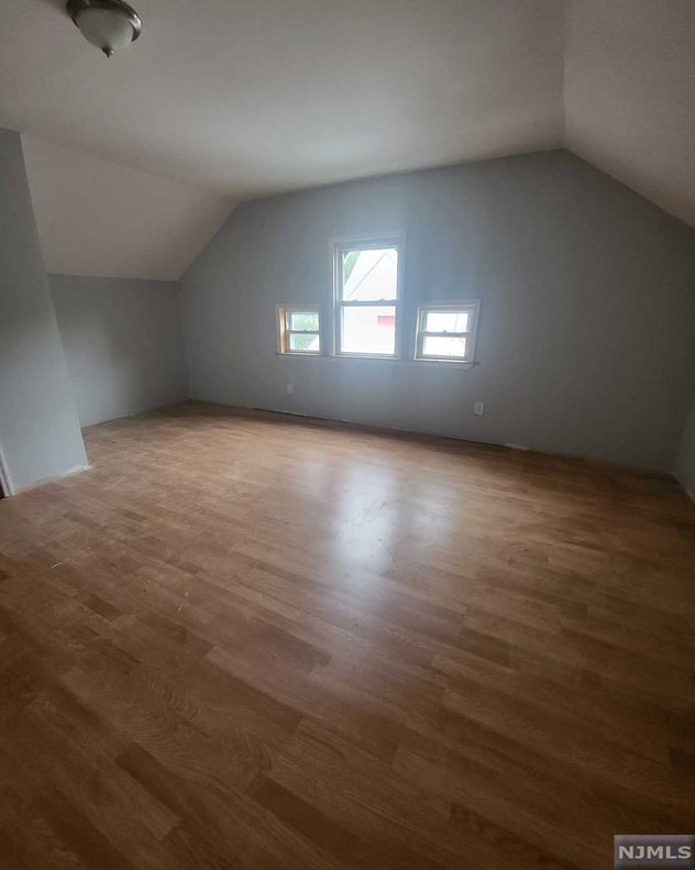 55 Nairn Pl, Newark NJ 07108-1408 exterior