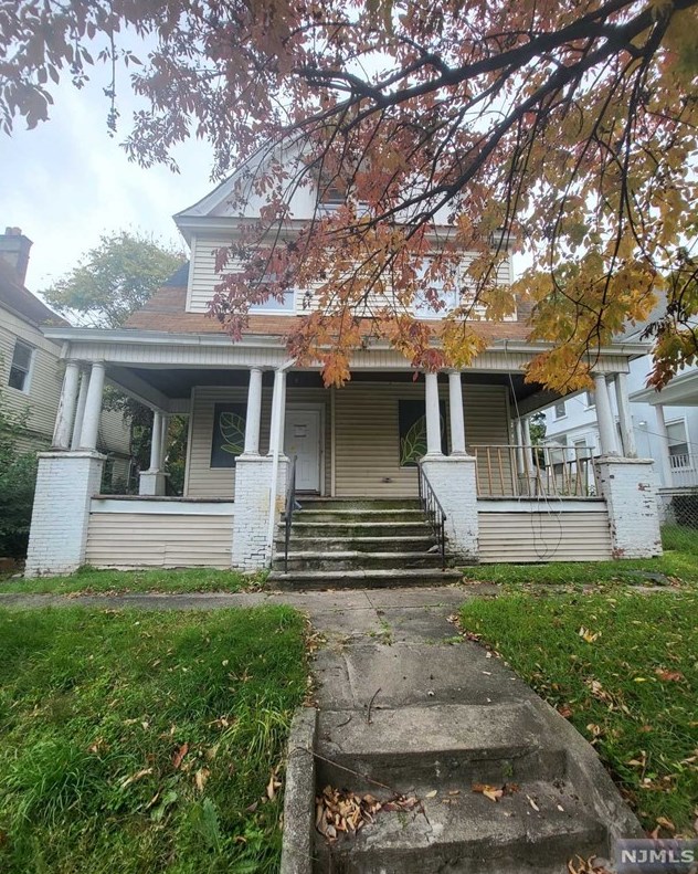 55 Nairn Pl, Newark NJ 07108-1408 exterior