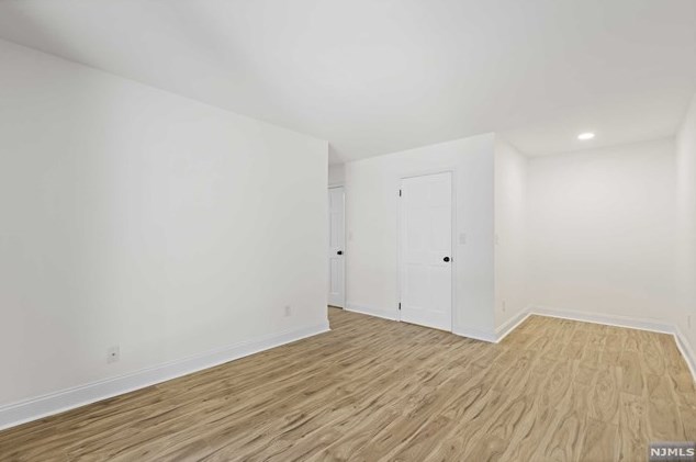 1459 John St, West Fort Lee NJ  07024-2564 exterior