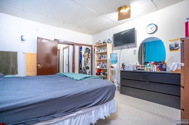 73 Virginia Ave, Jersey City NJ  07304-2219 exterior