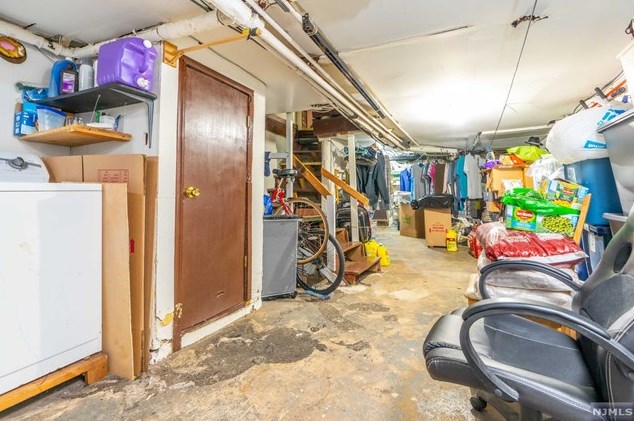 73 Virginia Ave, Jersey City NJ  07304-2219 exterior