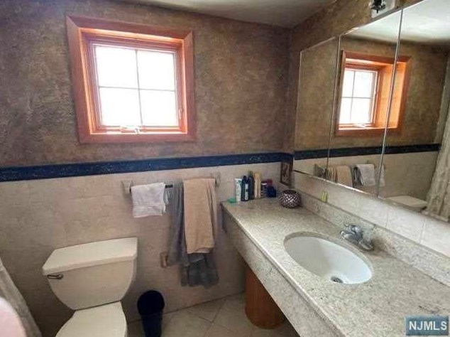 6300 Jefferson St, West New York NJ  07093-5333 exterior