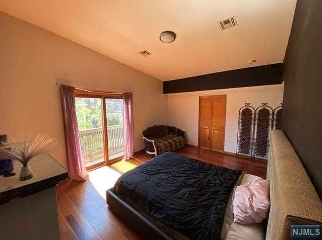 6300 Jefferson St, West New York NJ  07093-5333 exterior