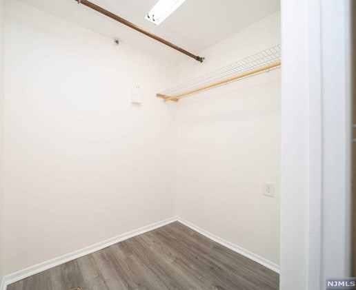 255 Pascack Rd, Paramus NJ  07652-4237 exterior