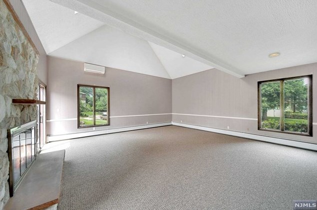 23 Bohnert Pl, Waldwick NJ  07463-1529 exterior