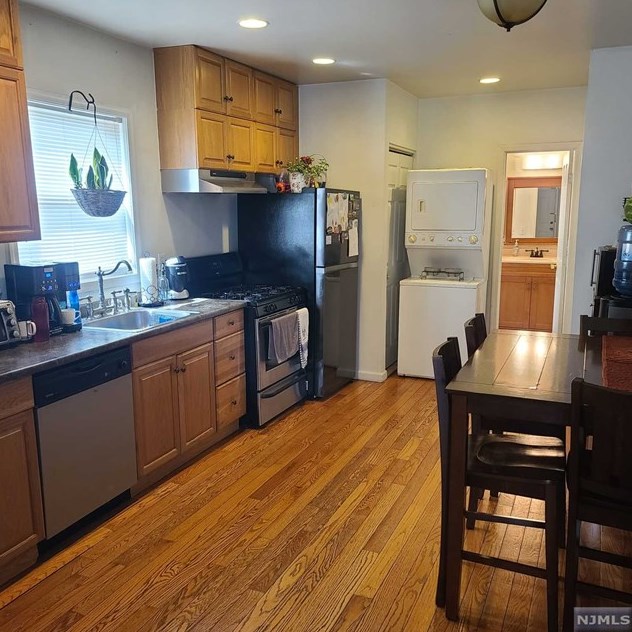 319 5th St, Saddle Brook NJ  07663-6331 exterior