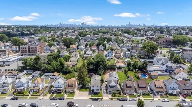 328 Travers Pl, Lyndhurst NJ  07071-2110 exterior