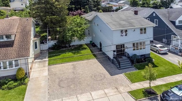 328 Travers Pl, Lyndhurst NJ  07071-2110 exterior