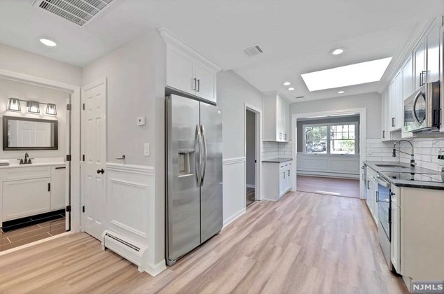23 Schumacher Ave, Hillsdale NJ  07642-2407 exterior