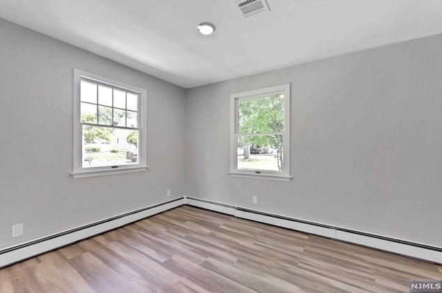 23 Schumacher Ave, Hillsdale NJ  07642-2407 exterior