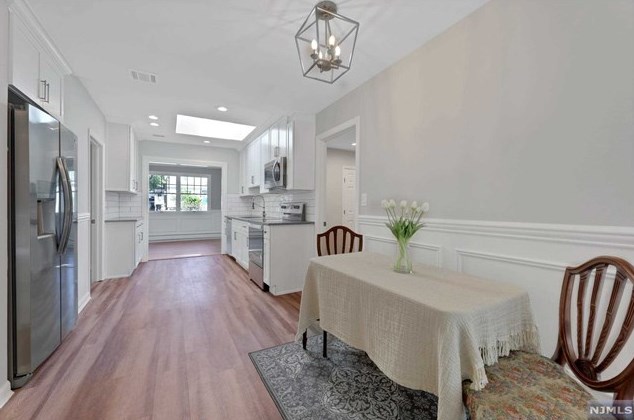 23 Schumacher Ave, Hillsdale NJ  07642-2407 exterior