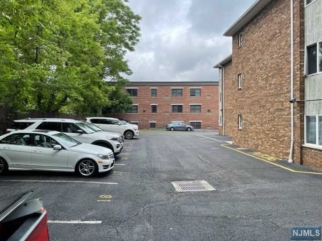 16 Elm St, Bergenfield NJ  07621-2939 exterior