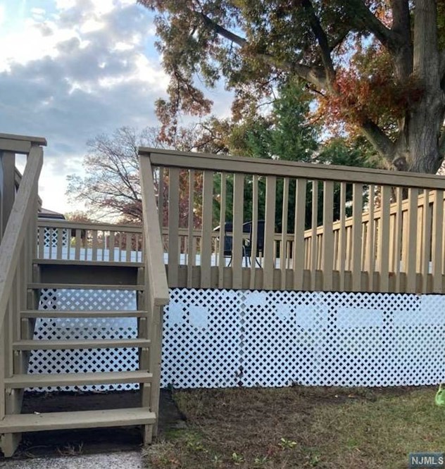 25 Morgan St, Bergenfield NJ 07621-3508 exterior