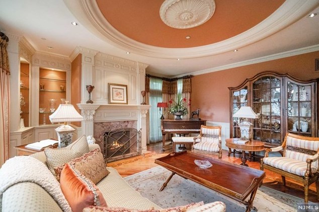 181 Montross Ave, Rutherford NJ  07070-1610 exterior