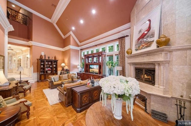 181 Montross Ave, Rutherford NJ  07070-1610 exterior