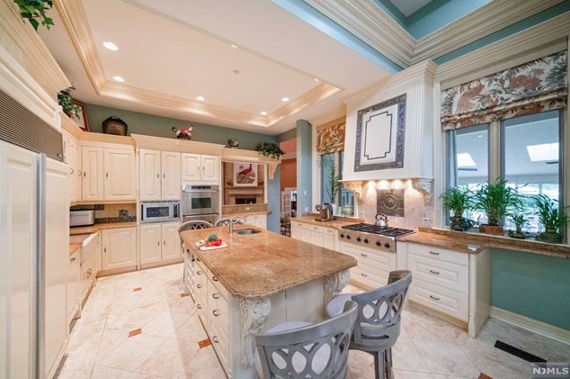 181 Montross Ave, Rutherford NJ  07070-1610 exterior