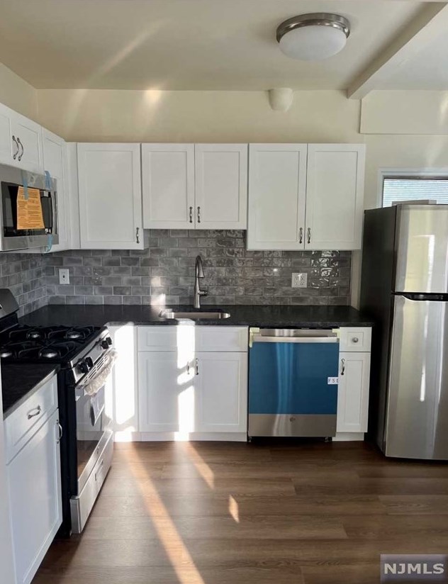 38 Poplar Ave, Hackensack NJ  07601-4708 exterior