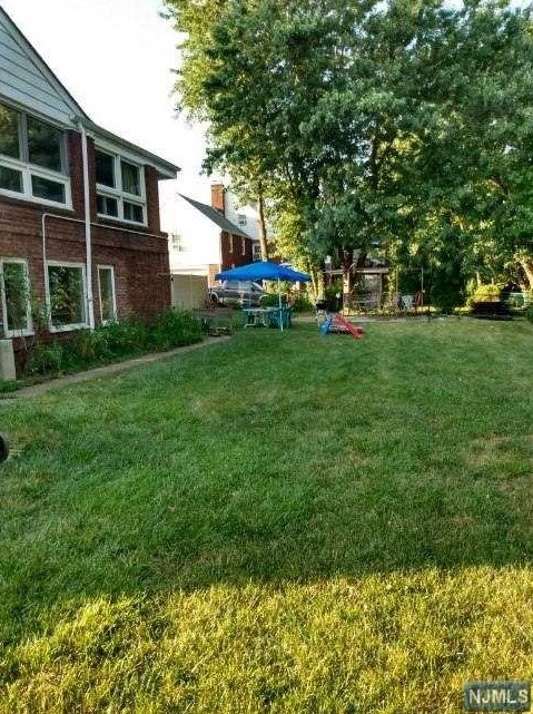 154 Ames St, Hackensack NJ  07601-1729 exterior