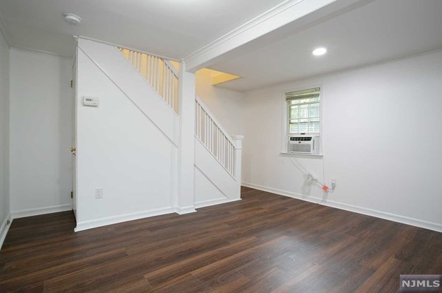 39 Depeyster Ave, Tenafly NJ  07670-2207 exterior