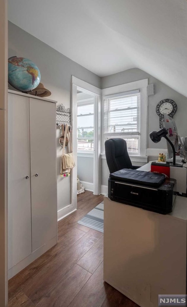 60 Elm St, Elmwood Park NJ  07407-1530 exterior