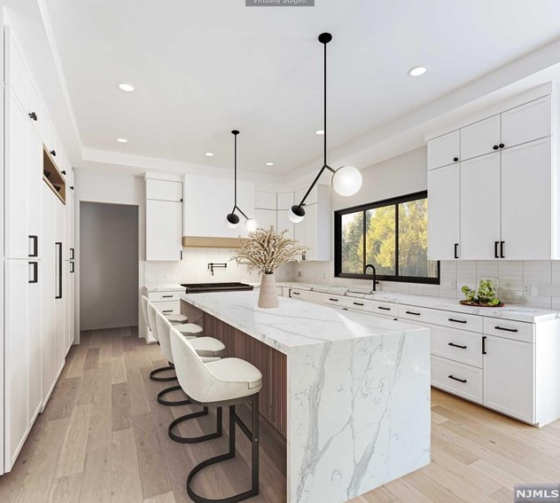 68 Ridge Rd, Tenafly NJ  07670-2324 exterior