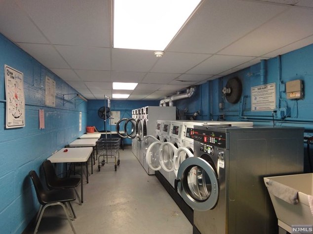 2160 Center Ave, West Fort Lee NJ  07024-5857 exterior