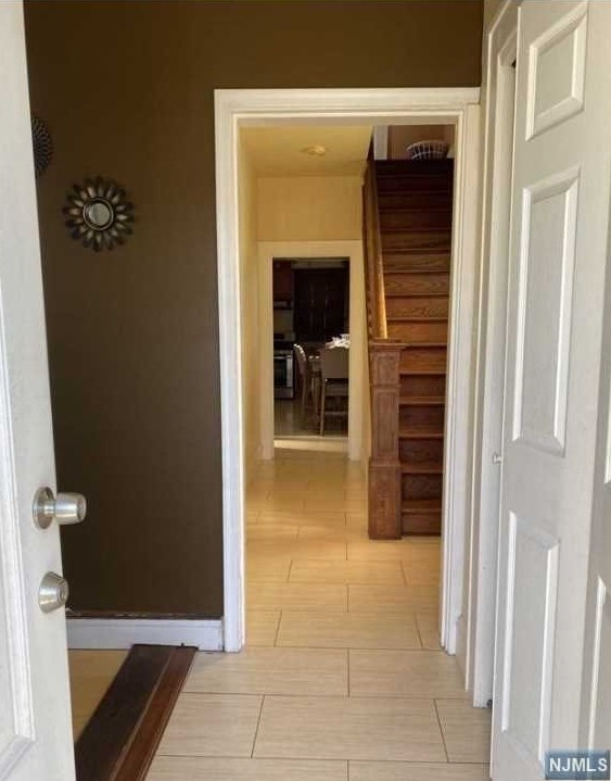 19 Grove St, Little Ferry NJ  07643-1804 exterior