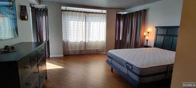 364 Palisade Ave, Cliffside Park NJ  07010-2778 exterior
