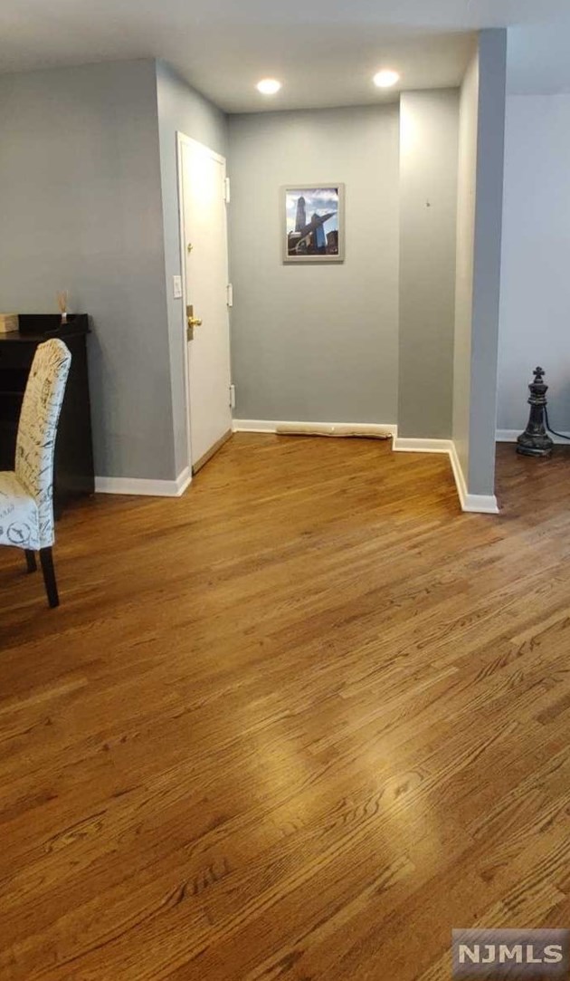 364 Palisade Ave, Cliffside Park NJ  07010-2778 exterior