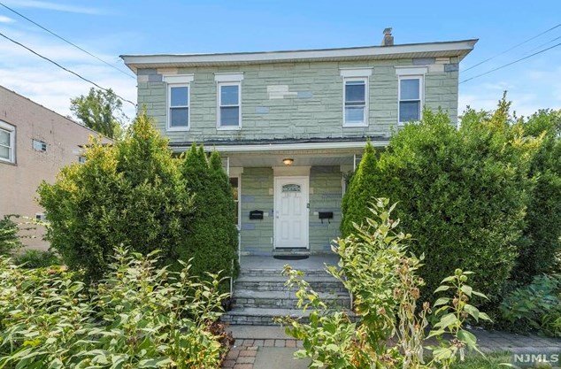 181 Central Ave, Hackensack NJ  07601-3438 exterior