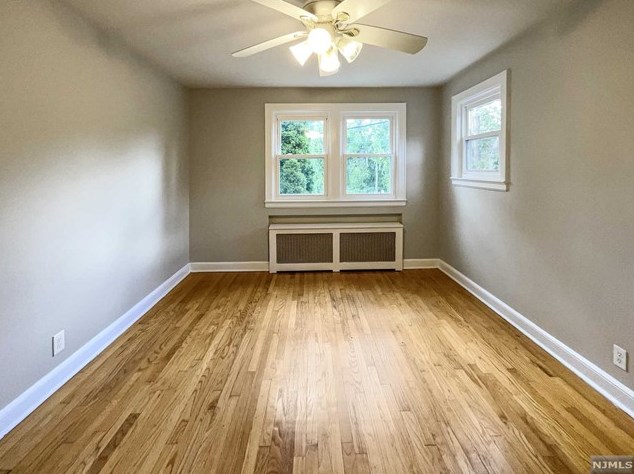 229 Riv Dr, Elmwood Park NJ  07407-1721 exterior